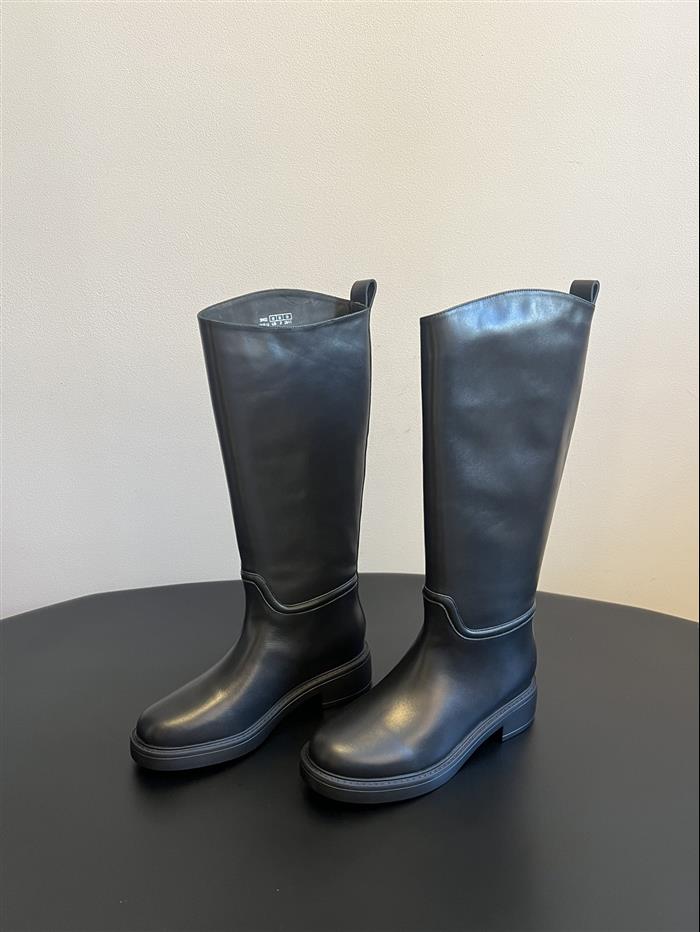 20251128173018630 520